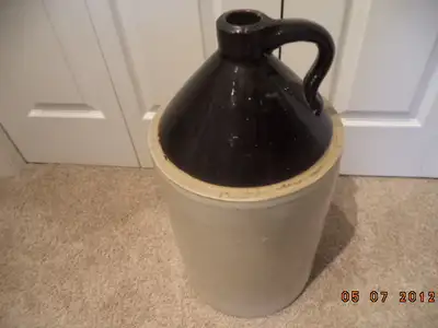 Whiskey Jug No5. In excellent condition. No cracks. Asking $75.00