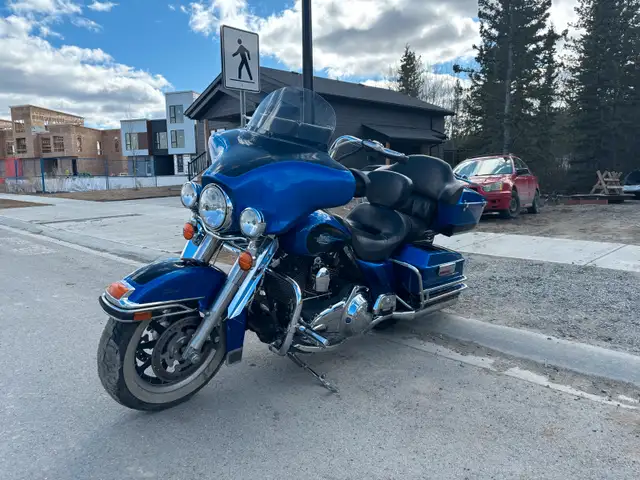 Harley Davidson Electra Glide in Street, Cruisers & Choppers in Whitehorse - Image 4