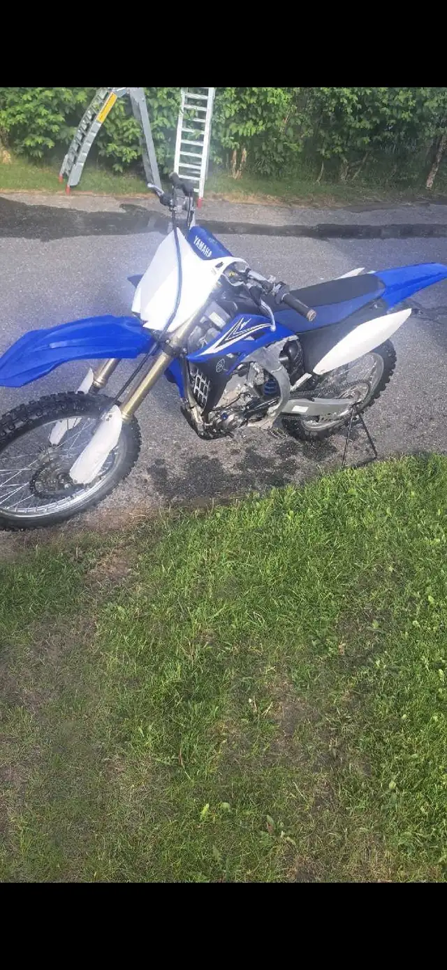 2010 YZ250F in Dirt Bikes & Motocross in North Bay - Image 2