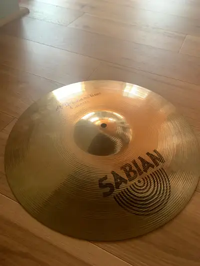 Cymbale Sabian AA Medium Thin Crash 17po, View more