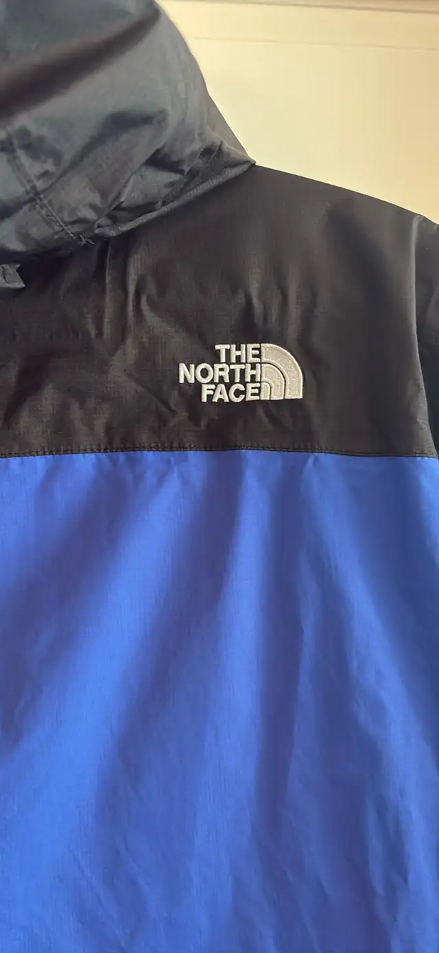 Men’s Small Northface Jacket  in Men's in Edmonton - Image 8
