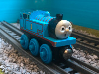Thomas wooden railway trains | Surprised Thomas |Good condition
