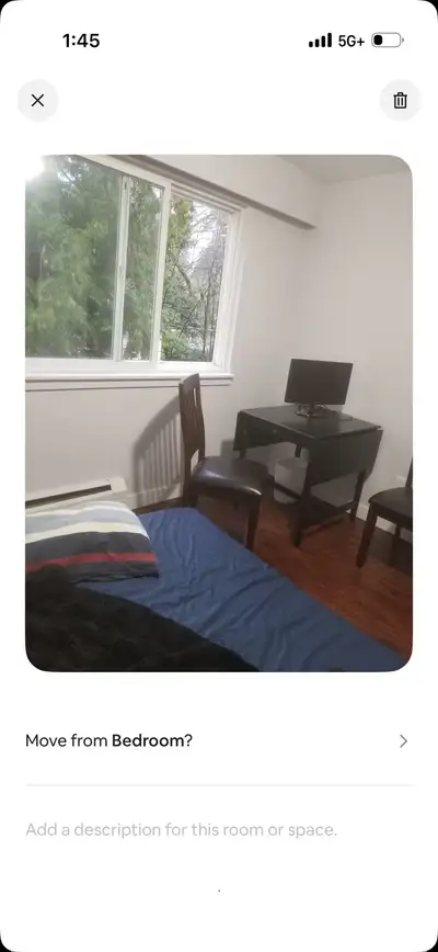 Safe clean large room Walk to Columbia Sky train or Bus in front, Queens dog park in back Monthly, d...
