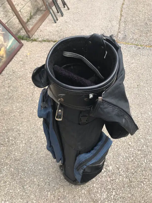 DYNATOUR GOLF BAG +  MANY OLD WOOD HEAD CLUBS PING in Arts & Collectibles in Mississauga / Peel Region - Image 5