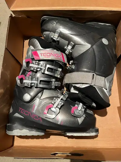 Botte de Ski Femme - TECNICA ESPRIT RT - Excellent État, View more