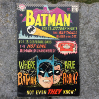 Batman D.C. COMIC Book #184 from September 1966 Silver Age Robin
