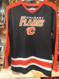 Licensed Calgary Flames NHL Apparel JerseyMintYouth XL$25