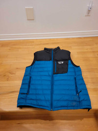 Mountain Hardware vest Large