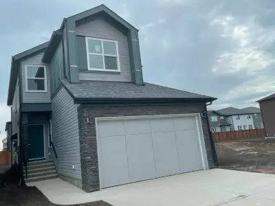 Unfinished Brand New 4 Bedrooms plus 3 Full baths house for rent