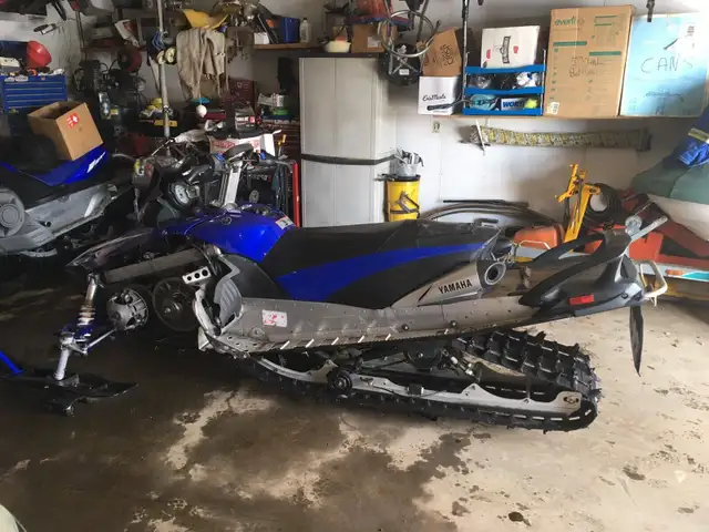 2006 Yamaha Apex part out in Snowmobiles in Edmonton - Image 3
