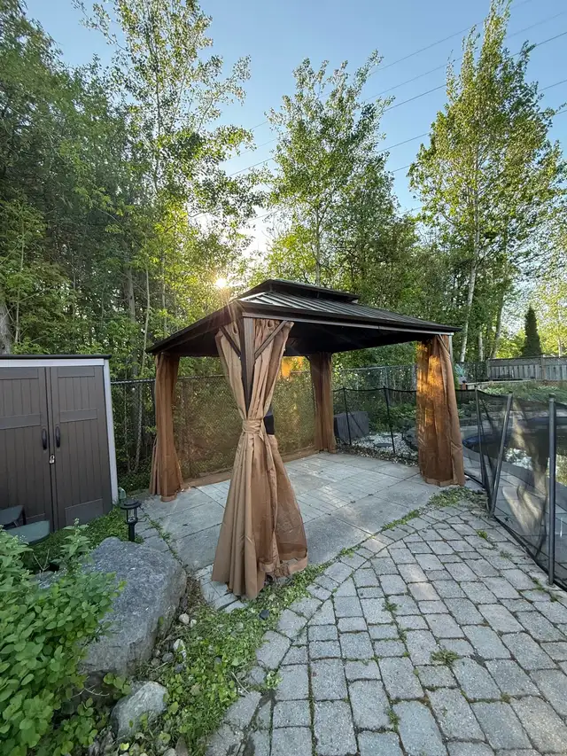 Gazebo Instalation472756809672304643