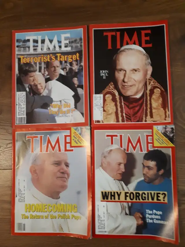 Lot de 4 Time magazine Pape Jean Paul II in Magazines in Laval / North Shore - Image 2
