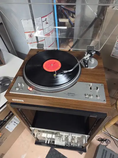 Pioneer PL-530 Turntable, View more