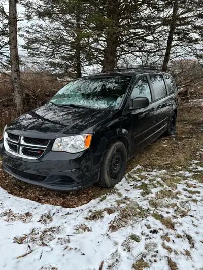 2015 Dodge Grand Caravan SXT. 230k km. Inspected until 2027. Runs and drives great! Comes with winte...