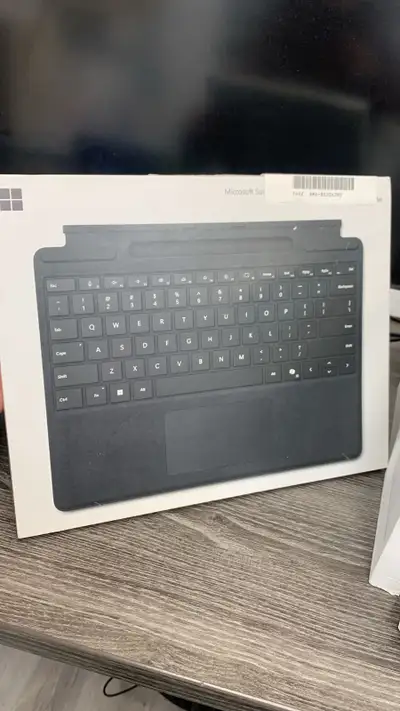 The Apple Magic Keyboard MQDP3LL/A for iPad 10.9″ offers comfortable typing, a built-in trackpad, an...