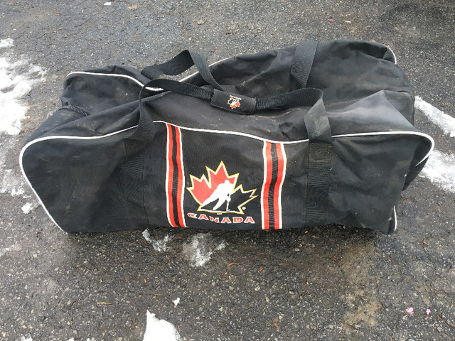Sac de Hockey dans Hockey  à Laval/Rive Nord - Image 3