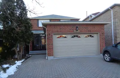 Welcome to your dream home-a beautiful (located Fairview area very close to Mississauga down town),...