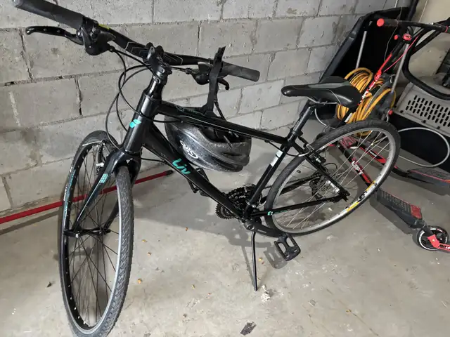 Women’s Giant Alright Bike in Road in City of Toronto - Image 3