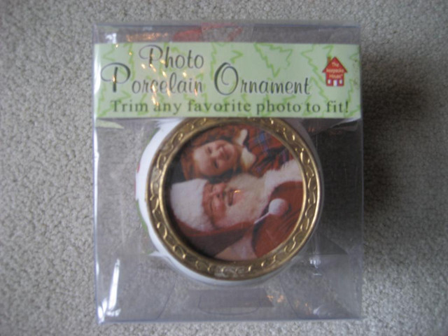 BRAND NEW - PORCELAIN PHOTO ORNAMENT in Home Décor & Accents in Hamilton