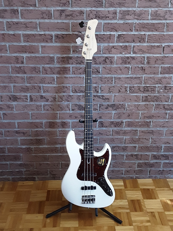 Sire Marcus Miller V7-3 2nd Generation 4-string Bass., used for sale  