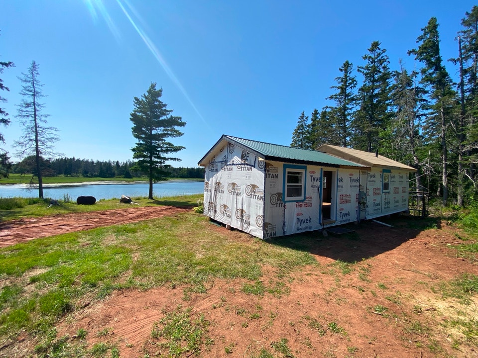 Renovated 2-Bedroom Waterfront Home – Peaceful River Setting 4