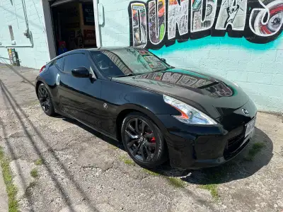 2017 Nissan 370Z in excellent condition. 142,xxx km. All maintenance done and never winter driven. 4...