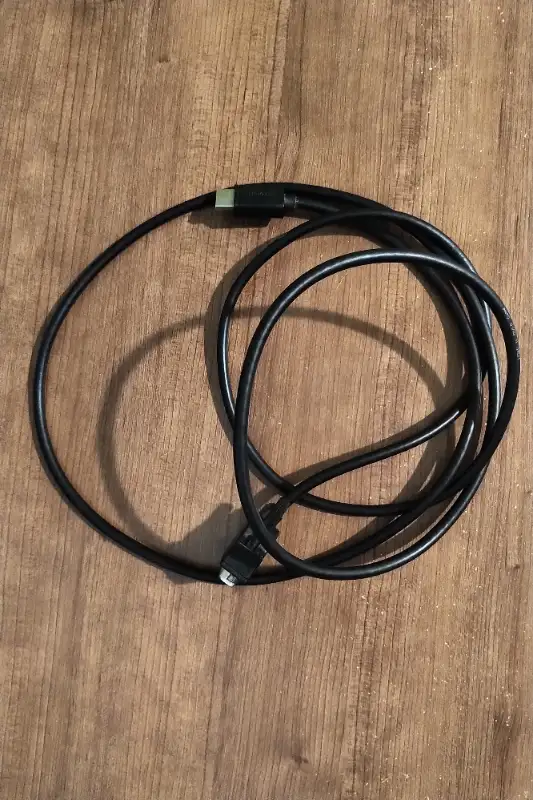 Insignia 6' HDMI to DVI-D Cable in Cables & Connectors in Oshawa / Durham Region - Image 2