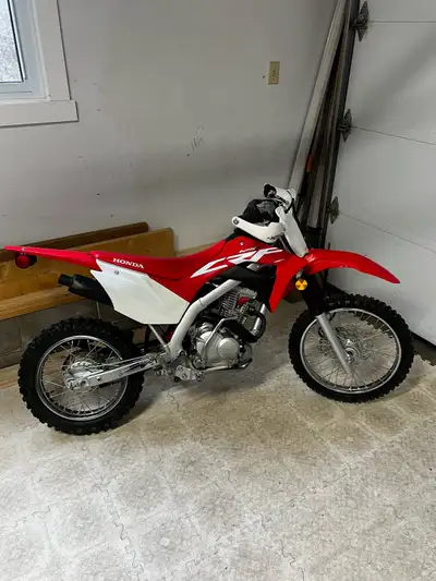 Honda CRF125F Meticulously maintained, Fuel injected, electric start. Mint condition. Have Ownership...