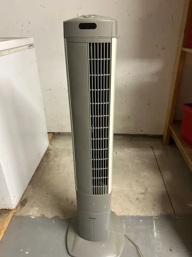 Seville Classics Fan in Indoor Lighting & Fans in Markham / York Region - Image 2