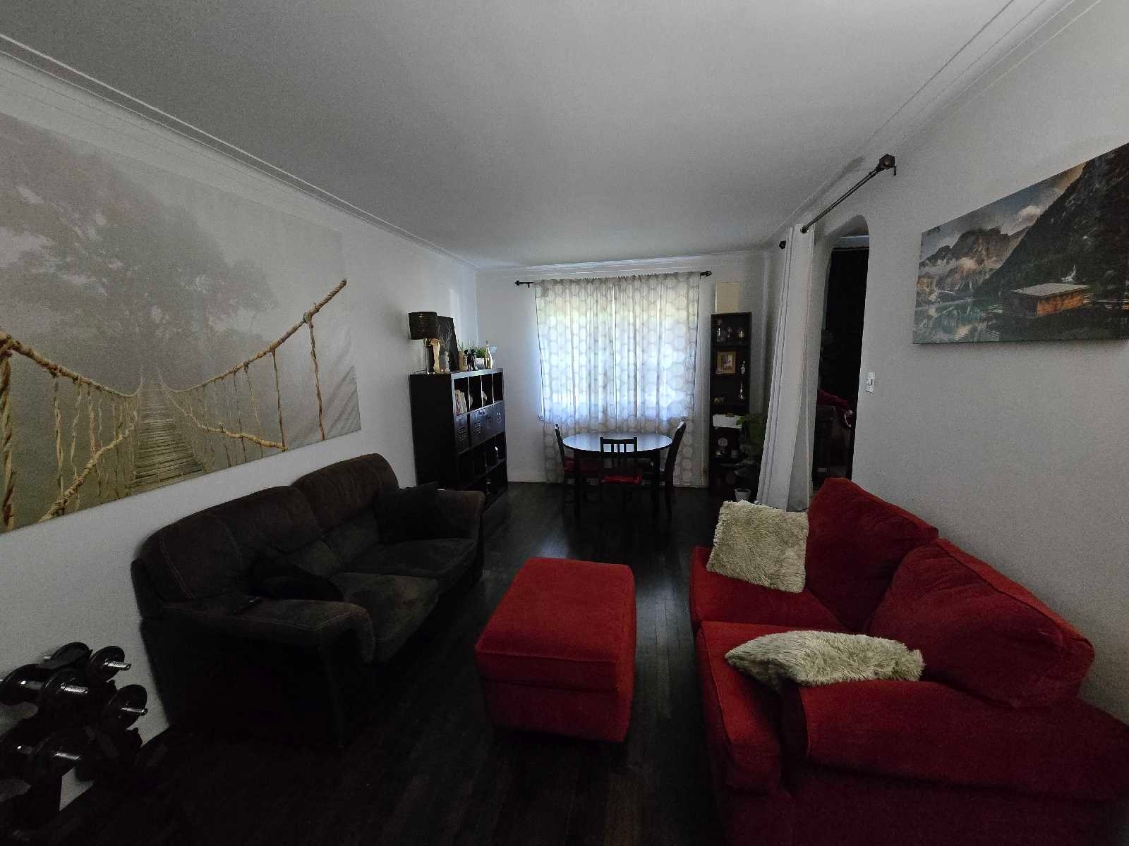 SEPT 1ST: All included, furnished 3 1/2 — photo 2