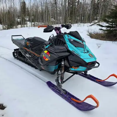 2022 skidoo turbo expert 154 2227km/100hrs Shot start, 154x16 3in track Fox float qs3 front shocks F...