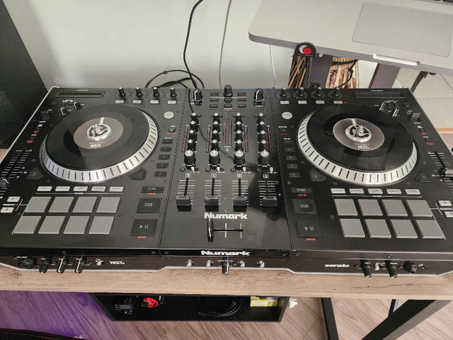 NS7ii DJ Controller in Pro Audio & Recording Equipment in Mississauga / Peel Region