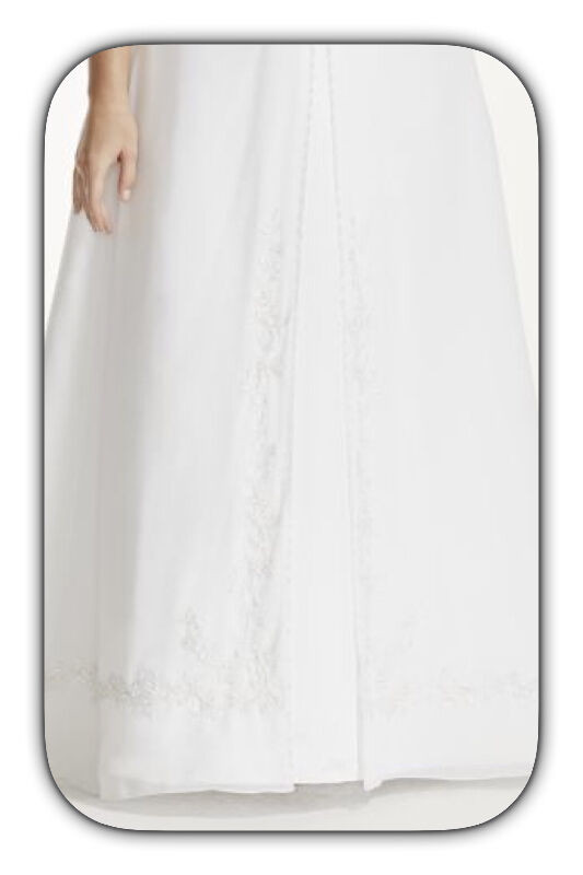Size 22 White Wedding dress plus size in Wedding in Winnipeg - Image 4