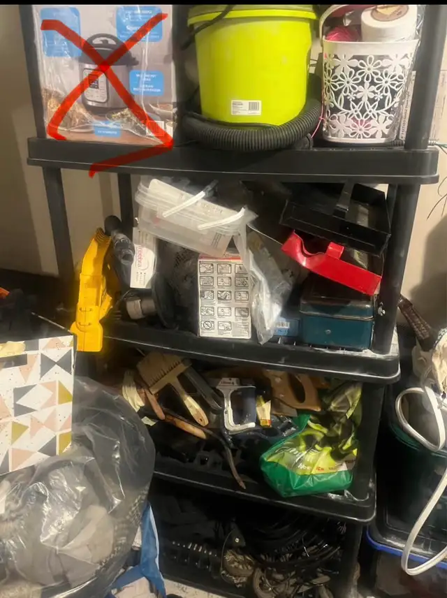 GarageSale Items:shop Vac, Tools, Garden Equipment a in Other in Saskatoon - Image 3