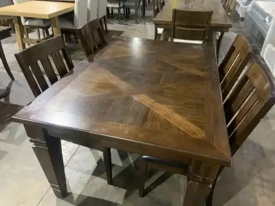 Table with 4 chairs - display, View more