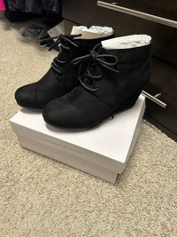 Ladies Black Wedge Boot size 7.5 NEW!!!