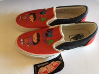 Unique One of a Kind Womens 8.5 Vans Hand painted  Dora New