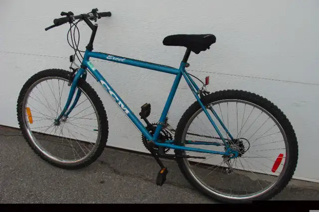 CCM Excel Vélo Montagne Chromoly Mountain Bike 18vit/spd VINTAGE in Mountain in Laurentides - Image 6