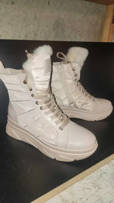 TJ Collection Boots, View more