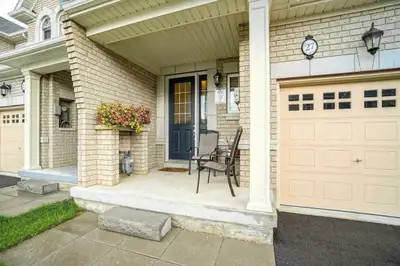 Brampton Bedroom Available For Rent