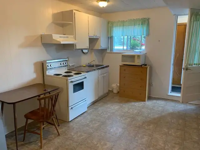Bachelor studio for rent in LaSalle