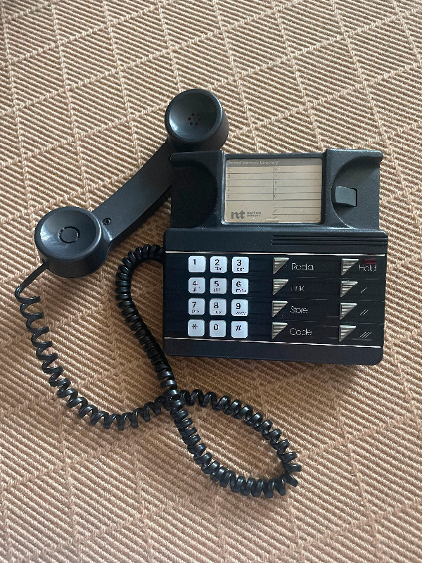 Retro Telephone in Home Phones & Answering Machines in Kitchener / Waterloo - Image 2
