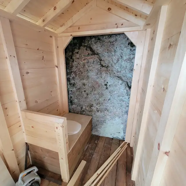 Ice House Getaway at Isle O Pines Muskoka in Ontario in Canada - Image 7