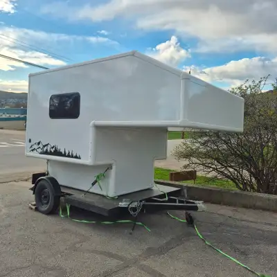 Beautifully crafted composite camper up fit built by 97 Customs in Vernon, BC, unit is new and unuse...