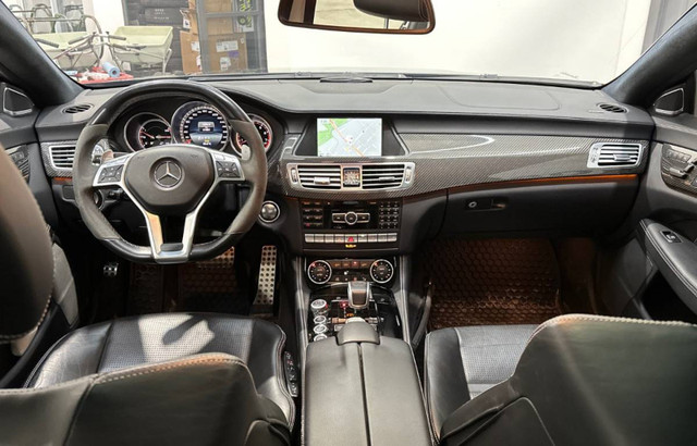 2014 Mercedes-Benz CLS 63 S-AMG dans Autos et camions  à Ville de Montréal - Image 4