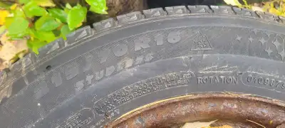 Set of 4 tires on rims came off a 2018 Escape, but should fit many other small suv's and a quick Goo...