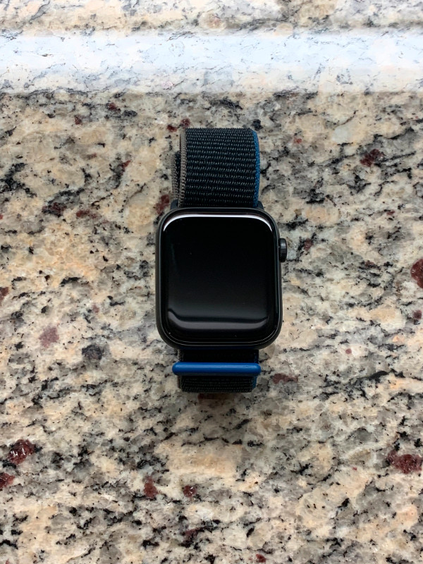 Apple Watch Series 5 (44mm) Aluminum - GPS | General Electronics