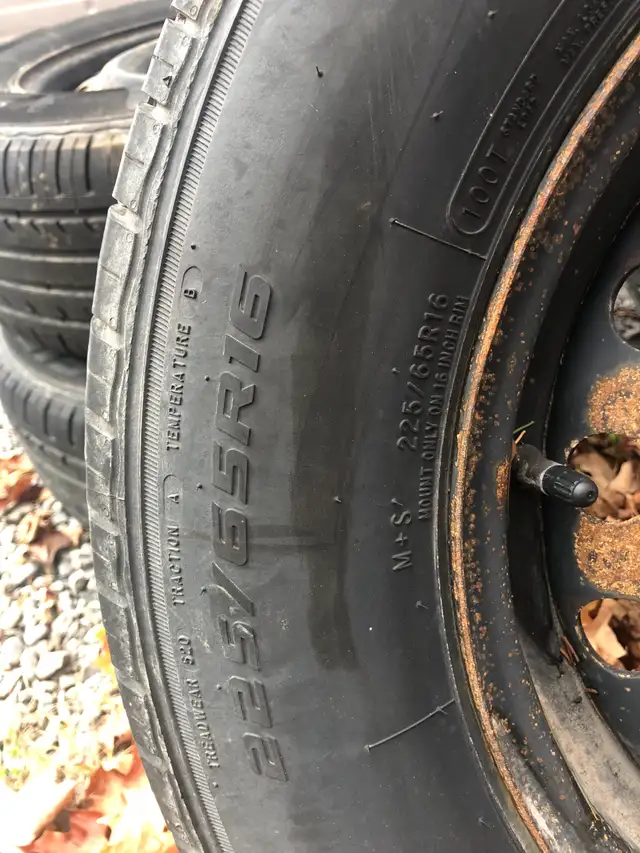 tires mounted on steel rims in Tires & Rims in Trenton - Image 4