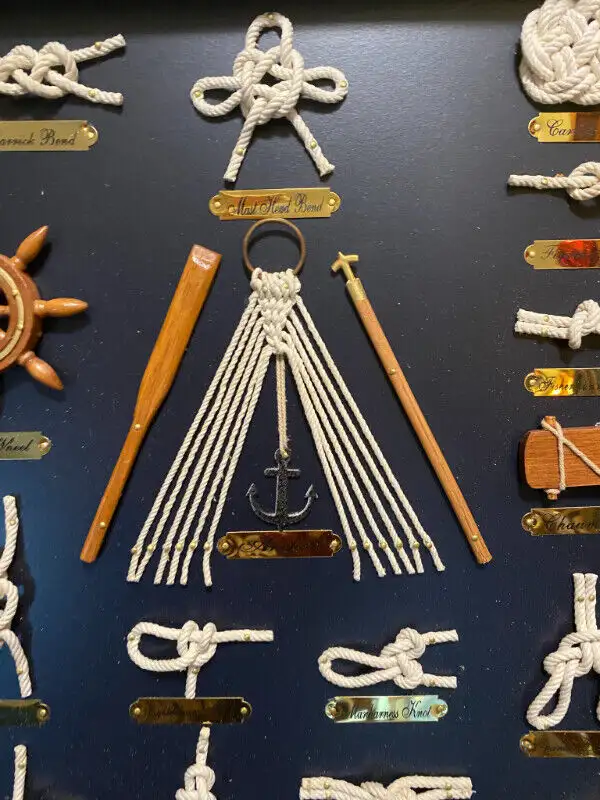 Sailor’s Knot Maritime Nautical Shadow Box With Wood Frame in Arts & Collectibles in Vancouver - Image 6