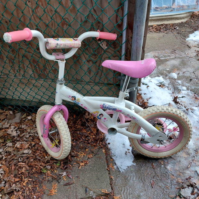 Kids Strider Bike  in Cruiser, Commuter & Hybrid in City of Toronto - Image 2